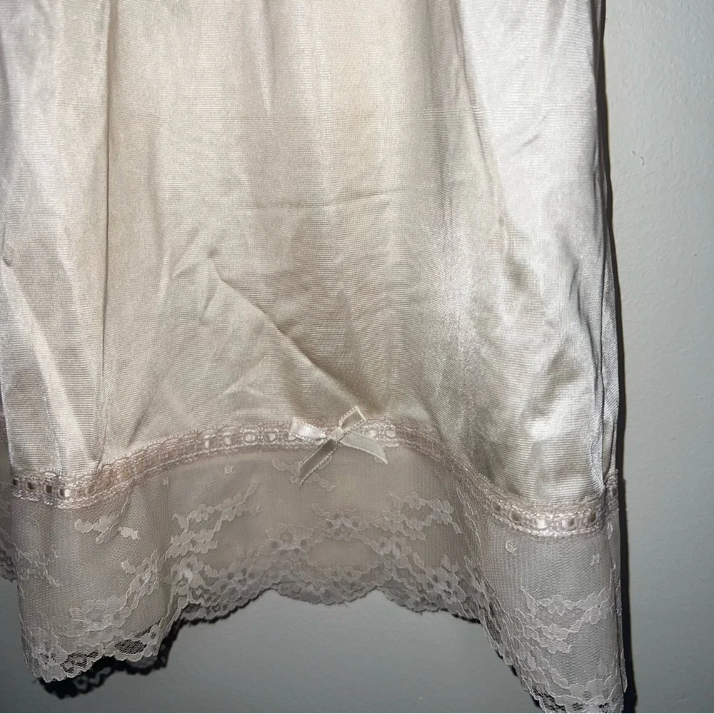 Vintage Kayser Cream Half Slip with Lace Hem and Bow Size Medium